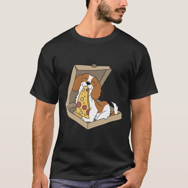 Cavalier Kung Charles spanel Eating Pizza Funny D T Shirt (Framsida)