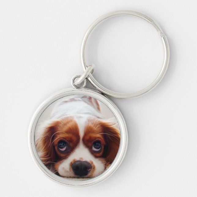 Cavalier Kung Charles Spaniel Rund Silverfärgad Nyckelring (Framsidan)