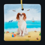 Cavalier Kung Hund på Beach<br><div class="desc">Cute hund på stranden är en perfekt presentidé för någon som kärlek i hund aveln.</div>