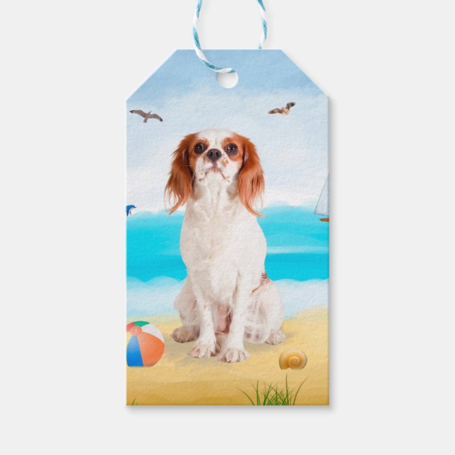 Cavalier Kung Hund på Beach Presentetikett (Framsidan)