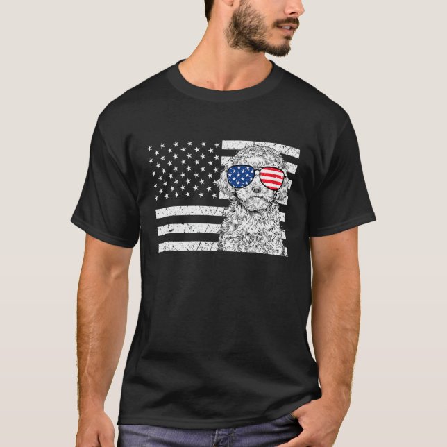 Cavapoo Doodle Hund 4:e juli amerikanska Flagga Pa T Shirt (Framsida)