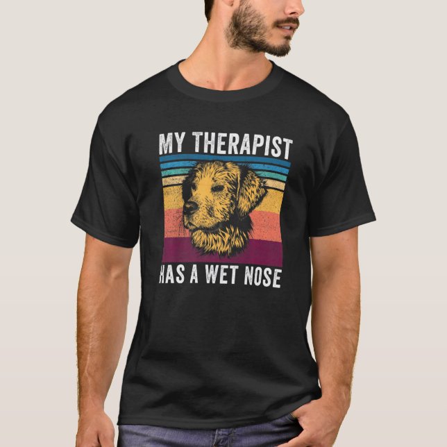 Cavapoo hund mamma Min terapist har en Blöt Nose T Shirt (Framsida)