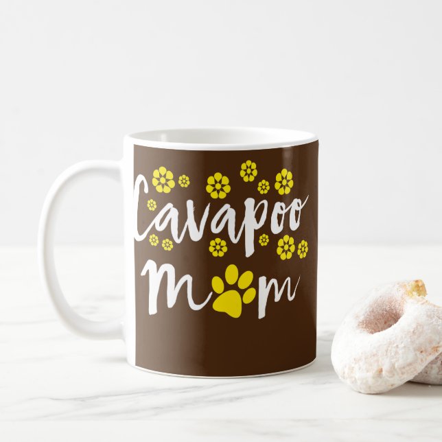 Cavapoo Mamma Butterkoppsblomma med Gult Kaffemugg (Med munk)