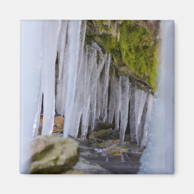 Cave Icicles Magnet (Framsidan)