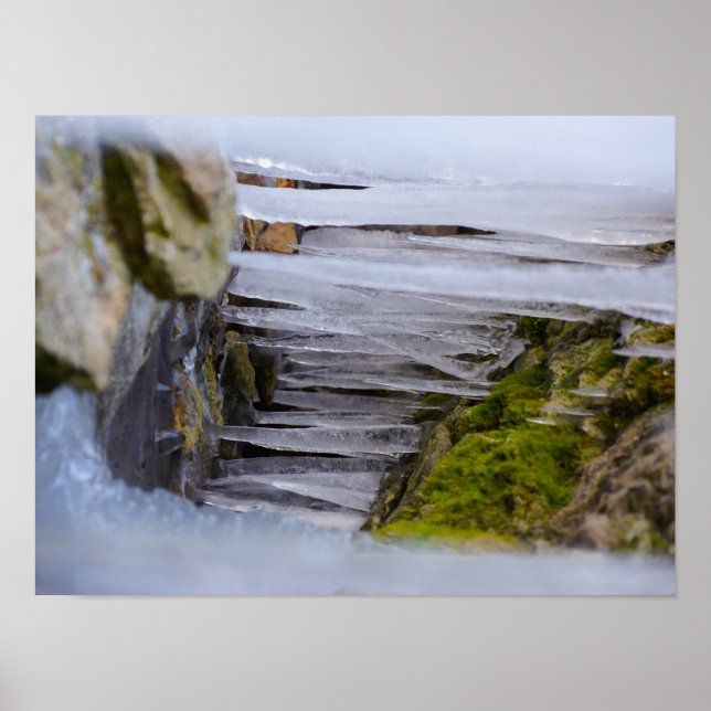 Cave Icicles Poster (Framsidan)