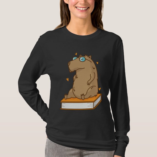 Caviidae Guinea Pig loves reading Books T Shirt (Framsida)