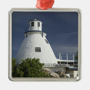 CAYMANÖARNA, GRAND CAYMAN, Frank Sound: Gammal Julgransprydnad Metall