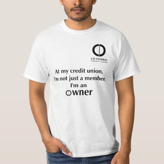 CDFCU-logotyp, ägare Tee (Framsida)