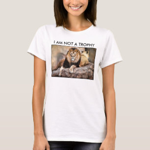 Cecil Lejonet Jag Är Inte Ett Trofé Tee Shirt