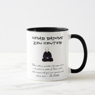 Cederträforzenen centrerar muggen med det Buddha Mugg