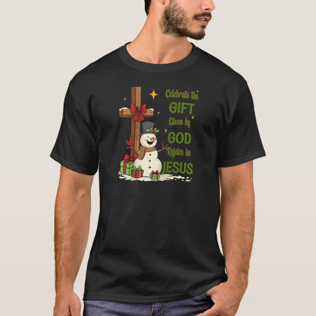 Celebrate Jesus Birth Christmas Snowman Christian  T Shirt (Framsida)