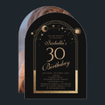Celestial Black Guld Sol Måne Stars 30års födelsed Inbjudningar<br><div class="desc">Den kelestiala fotoinbjudan till foto från Måne Sol i Guld har en elegant sol,  måne och stjärnor med en gyllene 30års födelsedag på svart bakgrund. Inuti finns din anpassningsbar 30-årsinbjudan. Lägg till ditt favoritfoto på motsatt sida. Designad för dig av Evco Studio www.zazzle.com/store/evcostudio</div>