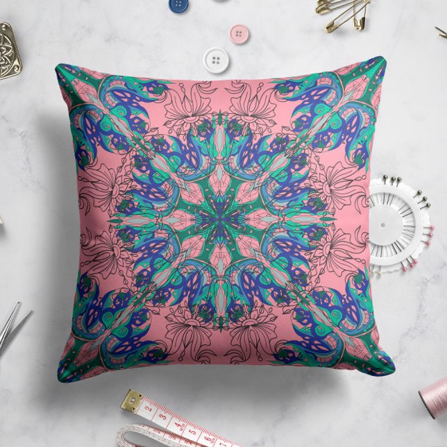 Celestial Bloom Pillow i Rosa Kudde (Skapare uppladdad)