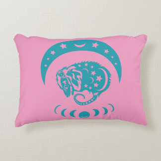 Celestial Clater Måne Possum Whimsiature Prydnadskudde