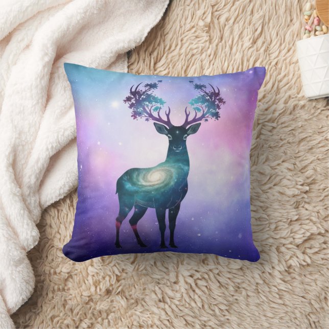 Celestial Deer Silhouette Kudde (Filt)