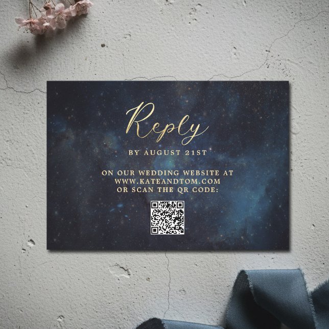 Celestial Galaxy Stars Midnight Navy Wedding QR OSA Kort (celestial galaxy wedding rsvp reply watercolor moody navy blue starry night written in the stars)
