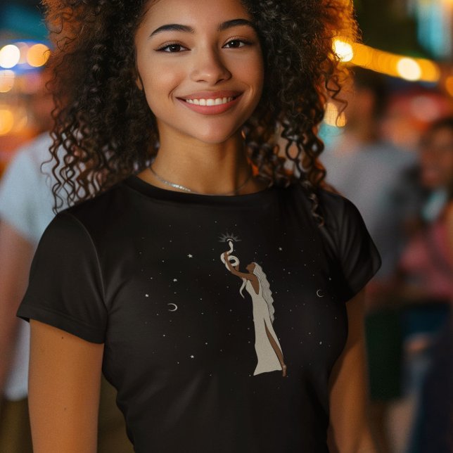 Celestial Gudinna Orm Kvinna T Shirt (Skapare uppladdad)