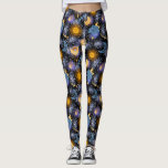 Celestial Magic Mönster Måne Stars Sol Black Leggings<br><div class="desc">Vitaktiskt finkänsligt blandat media mönster med måne-stjärnor,  och sol,  i gult,  blått och lila färg,  med faux blue glitter och vattenfärgeffekter.</div>