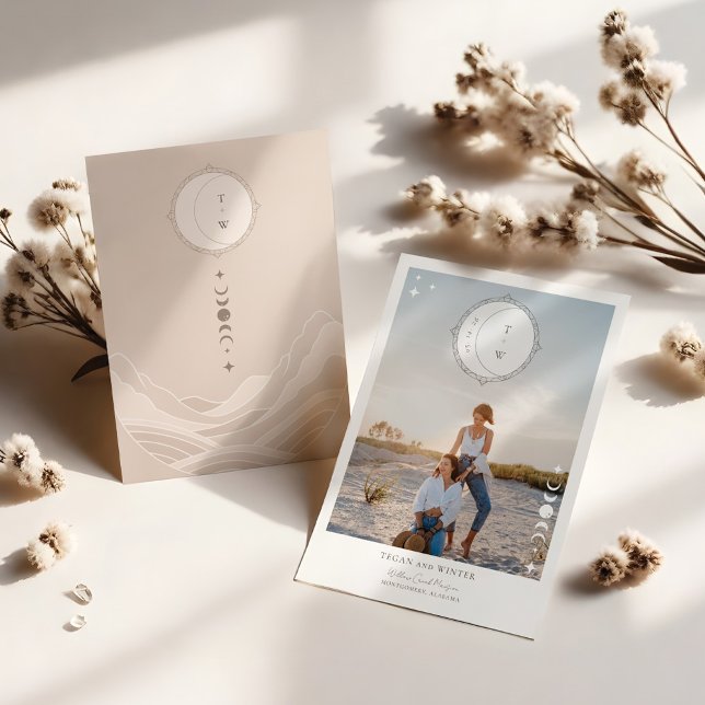 Celestial Måne Stars Monogram sparar datumfoto Inbjudningar (Celestial Moon Stars Monogram Save The Date Photo Invitation)