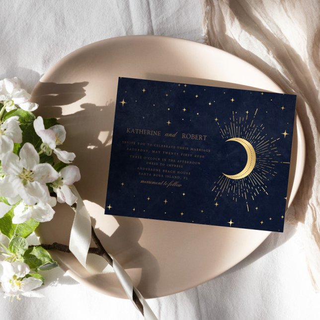 Celestial Midnight Blue Guld Stars Bröllop Inbjudningar (Skapare uppladdad)