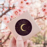 Celestial Midnight Guld Måne Bröllop Runt Klistermärke<br><div class="desc">Vår "celestial guld"-samling har vackra halvmånsstjärnor måne med guld-stjärnor i olika design på en sammetsblå halvnattsblå bakgrund parad med elegant typsnitt. Du kan enkelt anpassa dig och välja bland många objekt från den här samlingen i vår butik.</div>