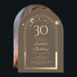 Celestial Mocha Guld Sol Måne Stars 30års födelsed Inbjudningar<br><div class="desc">CELESAL Mocha Guld Sol Måne Astronomy 30års födelsedag Fotoinbjudan har en elegant sol,  måne och stjärnor med en gyllene guld på mocha-bakgrund. Inuti finns din anpassningsbar 30-årsinbjudan. Lägg till ditt favoritfoto på motsatt sida. Designad för dig av Evco Studio www.zazzle.com/store/evcostudio</div>