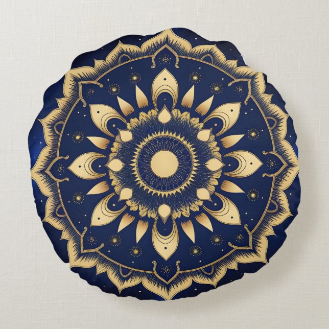 Celestial Moon Mandala Design | Marinblå & Guld S Rund Kudde (Baksidan)