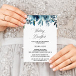 Celestial Navy Blue Blommigt Bröllop Breakfast Inbjudningar<br><div class="desc">Denna berömda frukost för marinen blått blommigt i bröllop är perfekt för en målfamilj och vänner till frukost i bröllop. Konstruktionen har marin,  blå och indigo vackert handdragna peonier,  väl placerade i en charmerande bukett.</div>