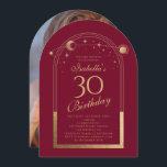 Celestial Red Guld Sol Måne Stars 30års födelsedag Inbjudningar<br><div class="desc">Den kelestiala fotoinbjudan till Röda Guld-Sol-Måne-30års födelsedag har en elegant-sol,  måne och stjärnor med en gyllene guld på röd bakgrund. Inuti finns din anpassningsbar 30-årsinbjudan. Lägg till ditt favoritfoto på motsatt sida. Designad för dig av Evco Studio www.zazzle.com/store/evcostudio</div>