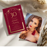 Celestial Red Guld Sol Måne Stars 30års födelsedag Inbjudningar<br><div class="desc">Den kelestiala fotoinbjudan till Röda Guld-Sol-Måne-30års födelsedag har en elegant-sol,  måne och stjärnor med en gyllene guld på röd bakgrund. Inuti finns din anpassningsbar 30-årsinbjudan. Lägg till ditt favoritfoto på motsatt sida. Designad för dig av Evco Studio www.zazzle.com/store/evcostudio</div>