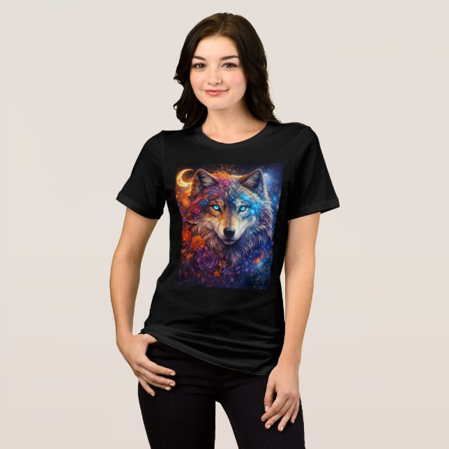Celestial Wolf with Flowers and Crescent Moon T Shirt (Framsida Full)
