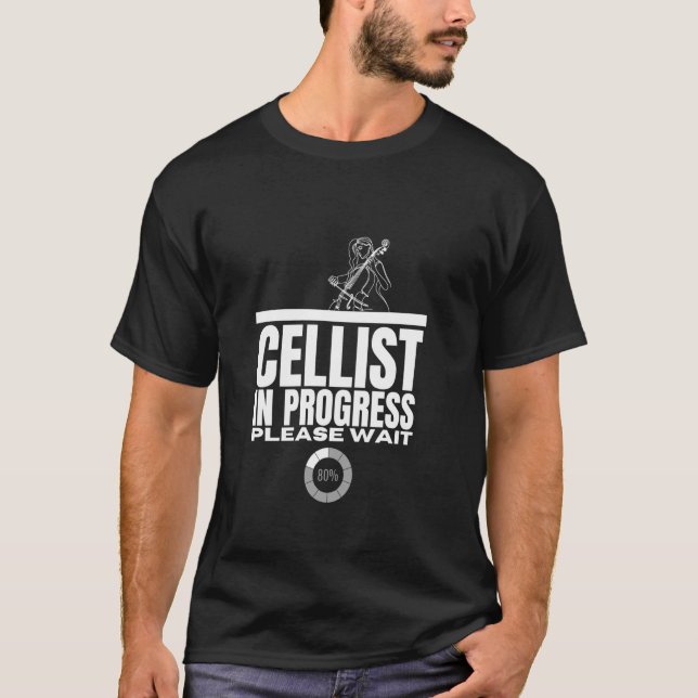 Cellist Under Utveckling Laddar Roliga Kvinnor Cel T Shirt (Framsida)