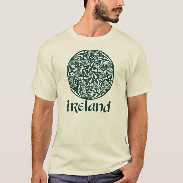 Celtic design för fnurramedaljongrunda, irländskt t shirt (Framsida)