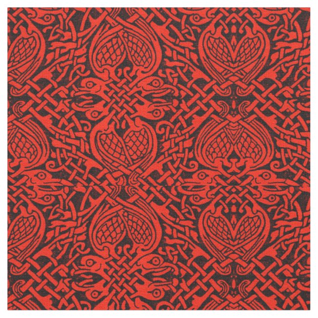 Celtic fågelväv i rött tyg (Närbild)