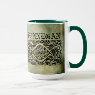 celtic irländska efternamnheligsymboler mugg