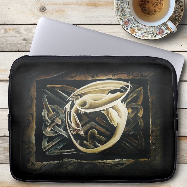 Celtic Knot Work Cream Dragon Laptop Fodral (Skapare uppladdad)