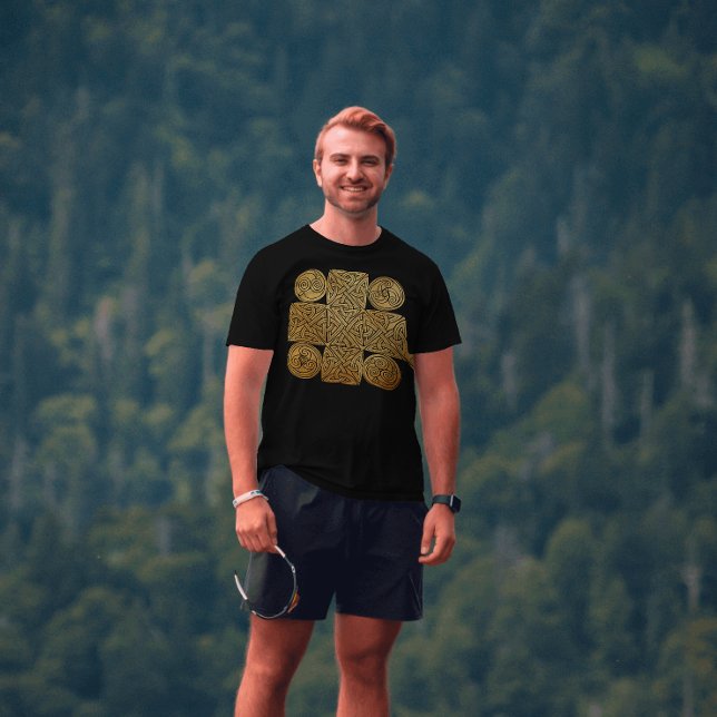 Celtic Knotwork Kor Tee (Skapare uppladdad)