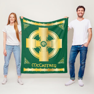 Celtic Kor och Knot Brev M Monogram och Namn Fleecefilt