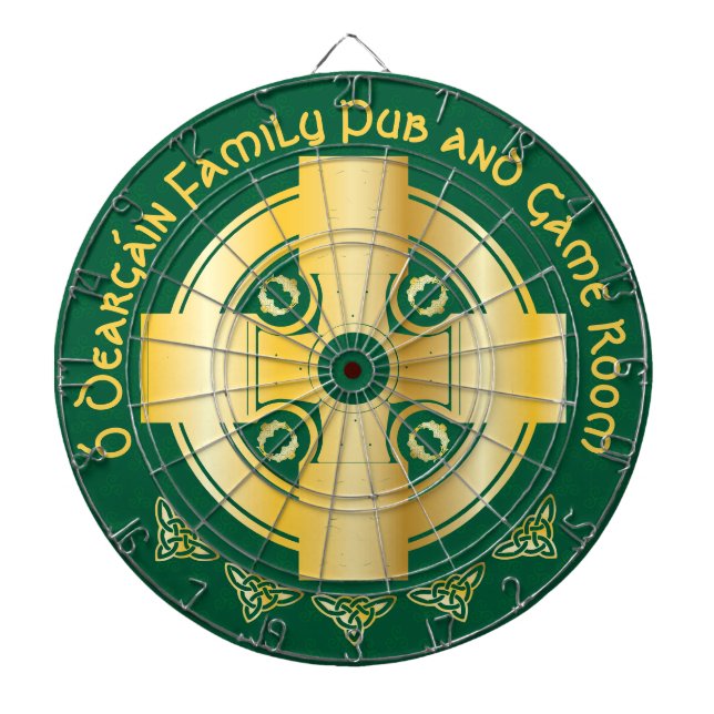 Celtic Kor och Knot Brev O Monogram och Namn Darttavla (Framsidan)