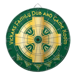 Celtic Kor och Knot Brev V Monogram och Namn Darttavla