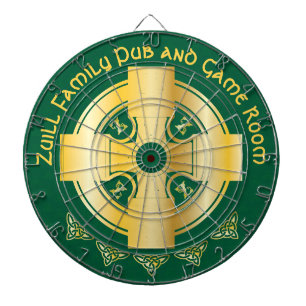 Celtic Kor och Knot Brev Z Monogram och Namn Darttavla