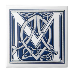 Celtic M Monogram Kakelplatta