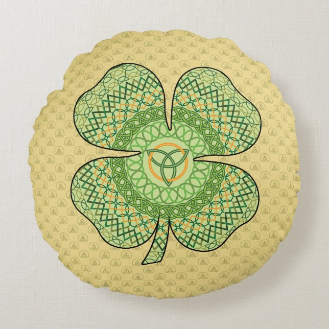 Celtic Shamrock Round Pillow Rund Kudde (Framsidan)