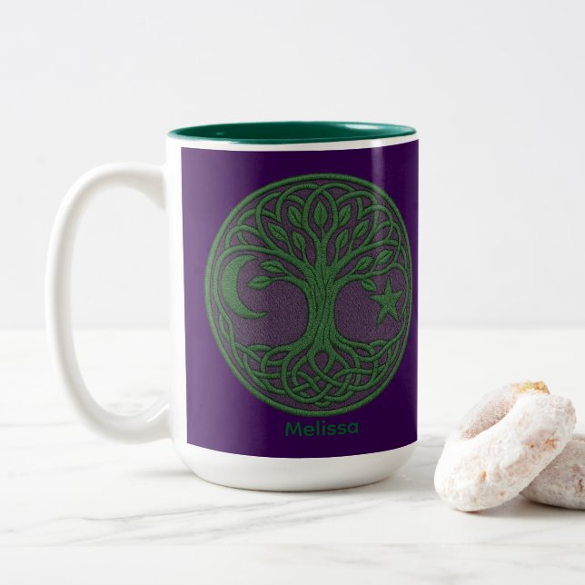Celtic Tree of Life Custom Name Två-Tonad Mugg (Med munk)
