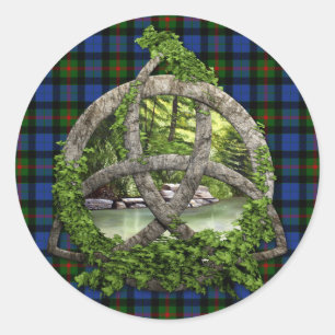 Celtic Trinity Knot och Klan Gunn Tartan Runt Klistermärke