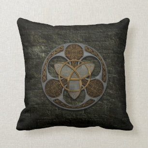 Celtic Trinity skyddar Kudde
