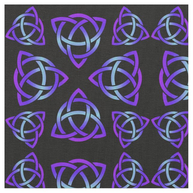 Celtic Triquetra Mönster Blues and Lila on Black Tyg (Närbild)