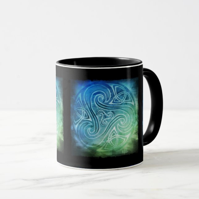 Celtic Triskele Becher Mugg (Framsida höger)