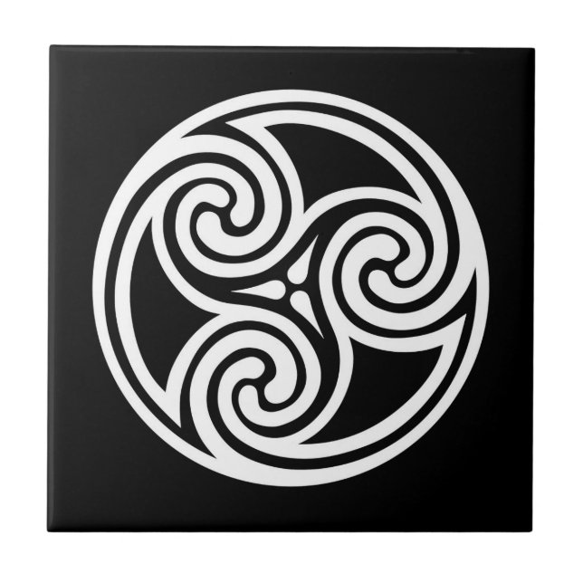 Celtic Triskele Ornament, Black and White Kakelplatta (Framsidan)