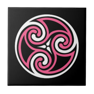 Celtic Triskele Ornament, Fuchsia, Black and White Kakelplatta